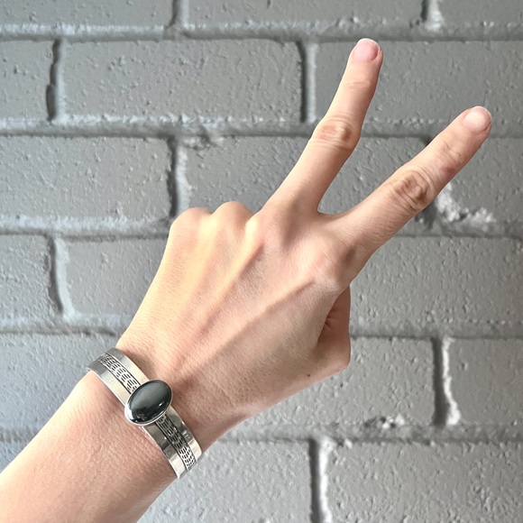 NATIVE Hematite & Sterling Silver Southwestern Stacker Cuff Navajo Julia Etsitty - Picture 9 of 9